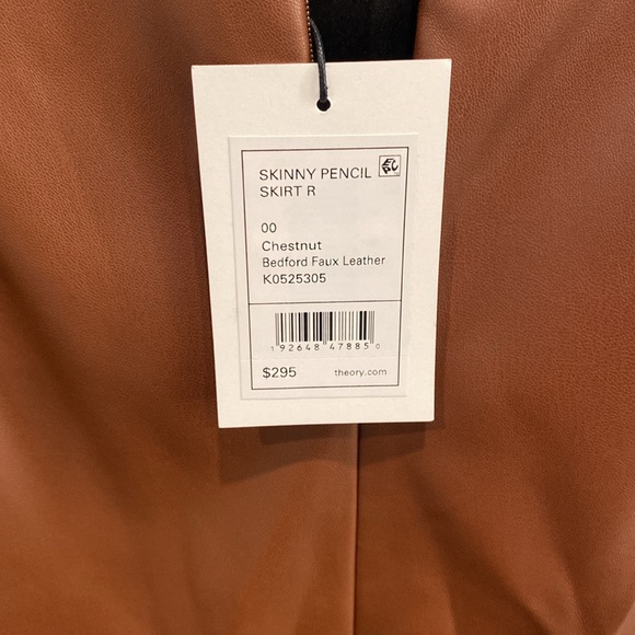 Never worn Theory pencil skirt in chestnut leather - Picture 3 of 3